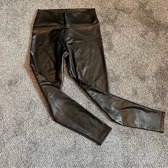 Stretchy Faux Leather Leggings - Medium - Picture 5 of 8